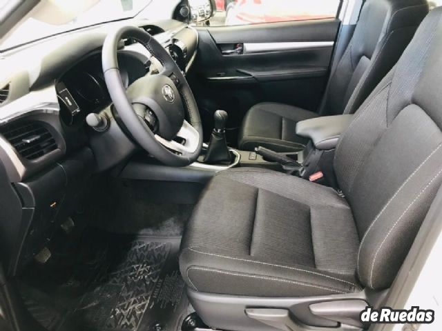 Toyota Hilux Nueva en Mendoza, deRuedas