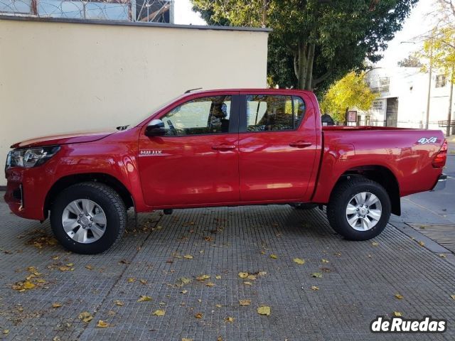 Toyota Hilux Nueva en Mendoza, deRuedas