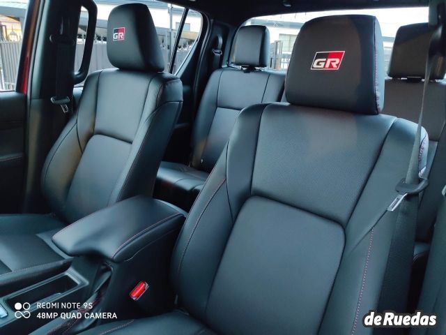 Toyota Hilux Nueva en Mendoza, deRuedas
