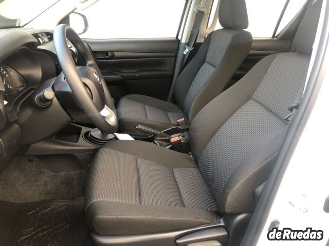 Toyota Hilux Nueva en Mendoza, deRuedas