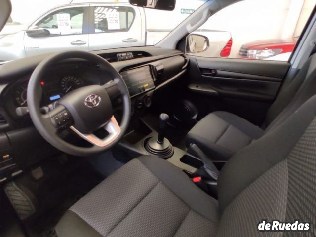 Toyota Hilux Nueva en Mendoza, deRuedas