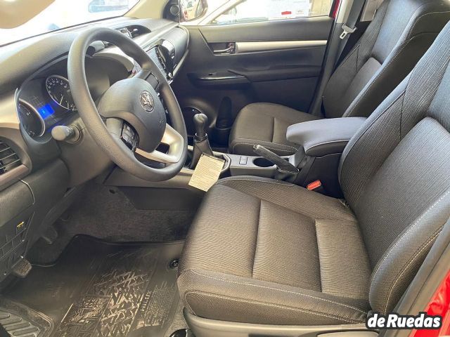 Toyota Hilux Nueva en Mendoza, deRuedas