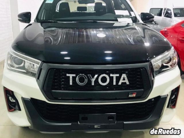 Toyota Hilux Nueva en Mendoza, deRuedas