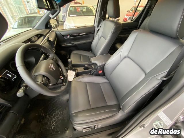 Toyota Hilux Nueva en Mendoza, deRuedas