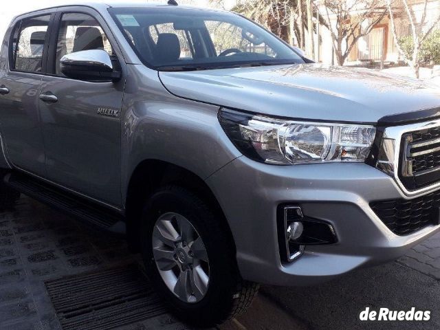 Toyota Hilux Nueva en Mendoza, deRuedas