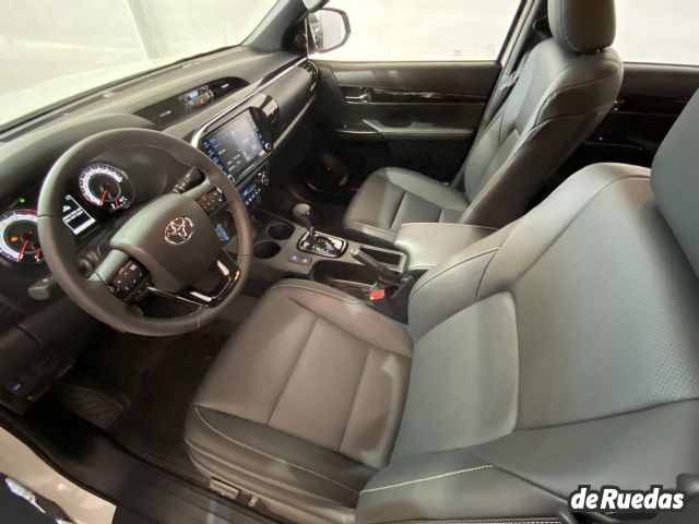 Toyota Hilux Nueva en Mendoza, deRuedas