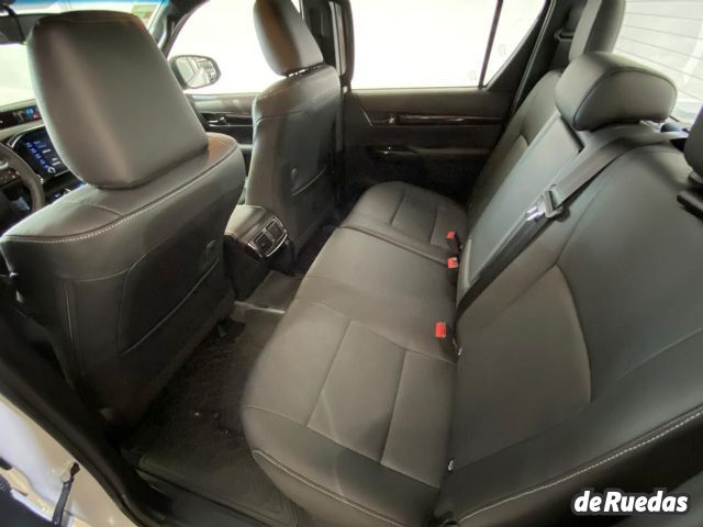 Toyota Hilux Nueva en Mendoza, deRuedas