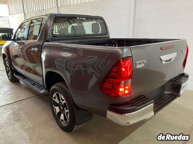 Toyota Hilux Nueva en Mendoza, deRuedas