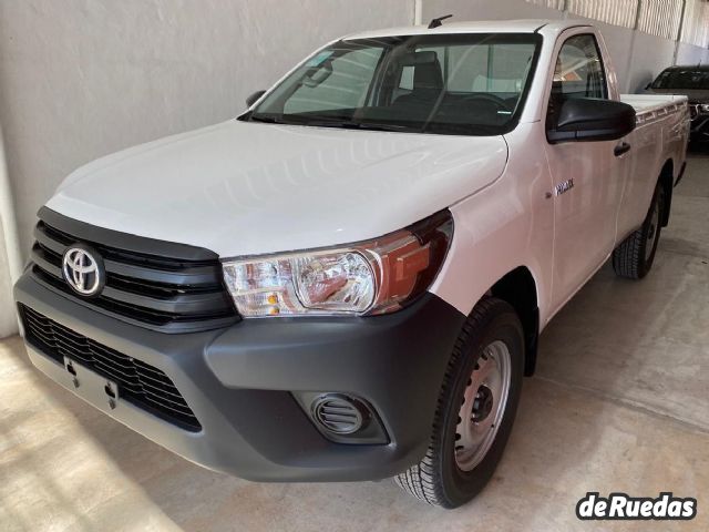 Toyota Hilux Nueva en Mendoza, deRuedas
