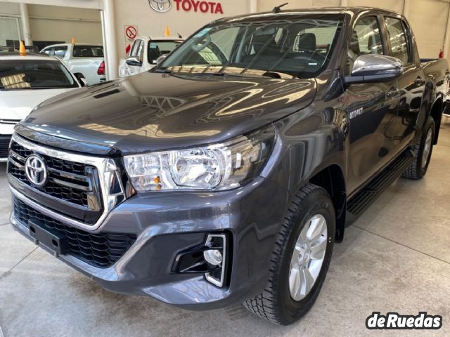 Toyota Hilux Nueva en Mendoza, deRuedas