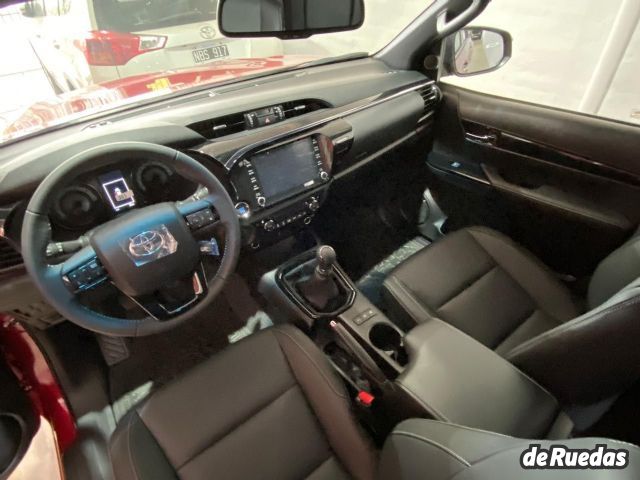 Toyota Hilux Nueva en Mendoza, deRuedas