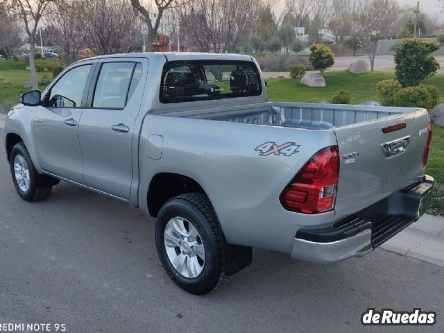 Toyota Hilux Nueva en Mendoza, deRuedas
