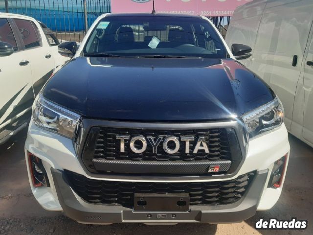 Toyota Hilux Nueva en Mendoza, deRuedas