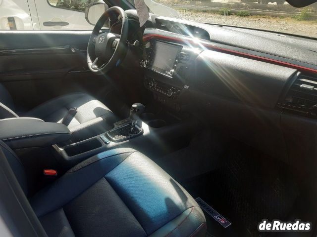 Toyota Hilux Nueva en Mendoza, deRuedas