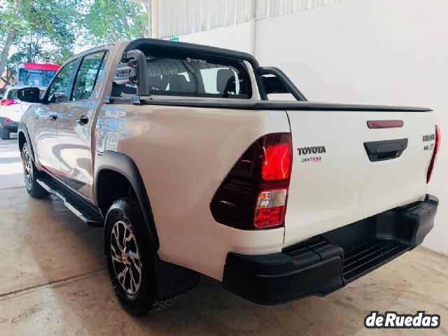 Toyota Hilux Nueva en Mendoza, deRuedas