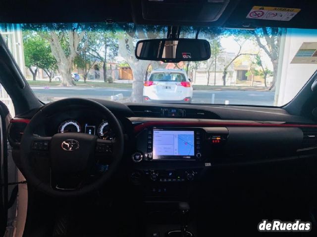 Toyota Hilux Nueva en Mendoza, deRuedas