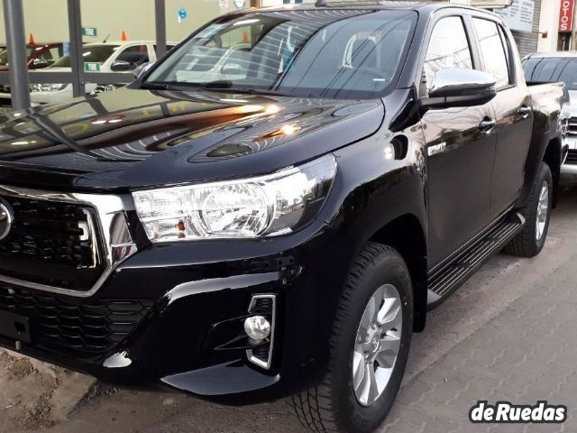 Toyota Hilux Nueva en Mendoza, deRuedas