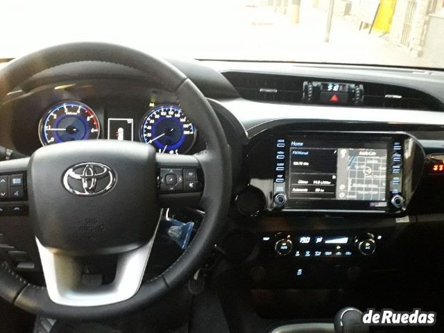 Toyota Hilux Nueva en Mendoza, deRuedas