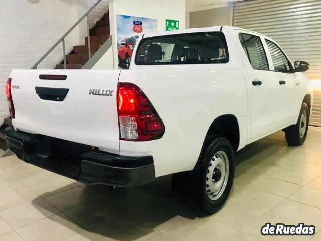 Toyota Hilux Nueva en Mendoza, deRuedas
