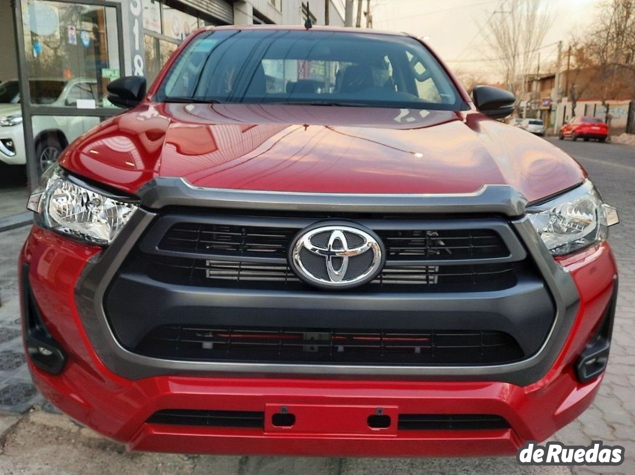 Toyota Hilux Nueva en Mendoza, deRuedas