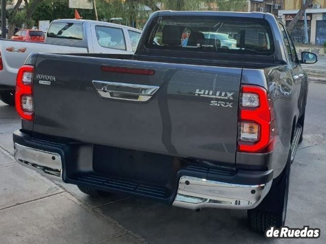 Toyota Hilux Nueva en Mendoza, deRuedas