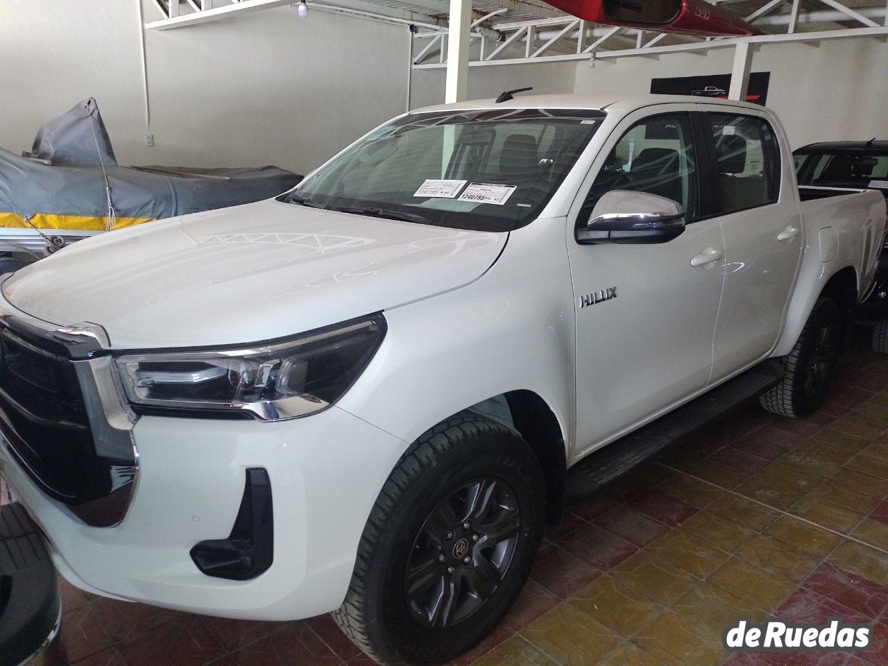 Toyota Hilux Nueva en Mendoza, deRuedas