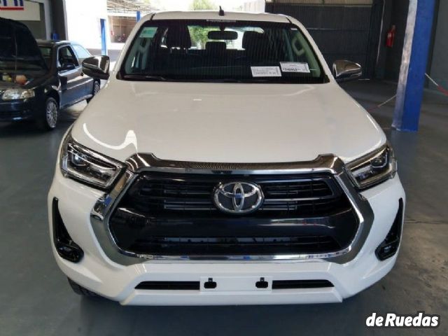 Toyota Hilux Nueva en Mendoza, deRuedas