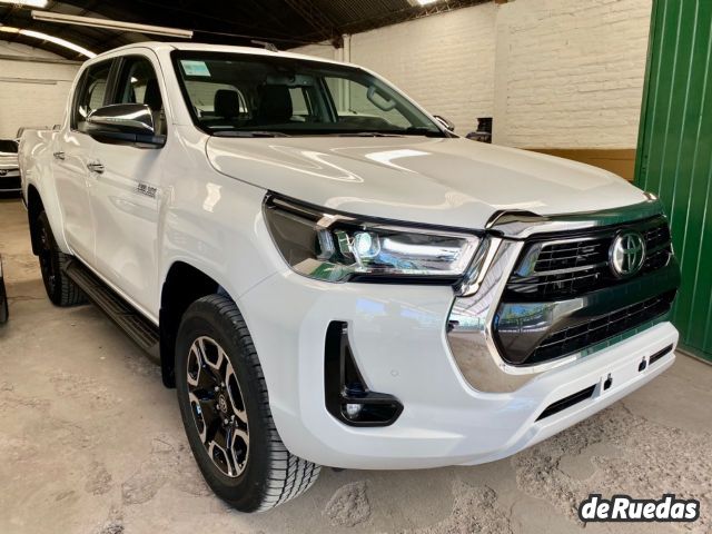 Toyota Hilux Nueva en Mendoza, deRuedas