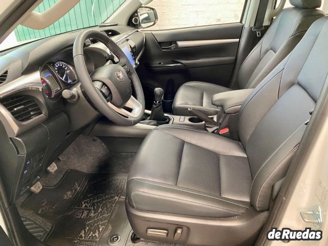 Toyota Hilux Nueva en Mendoza, deRuedas