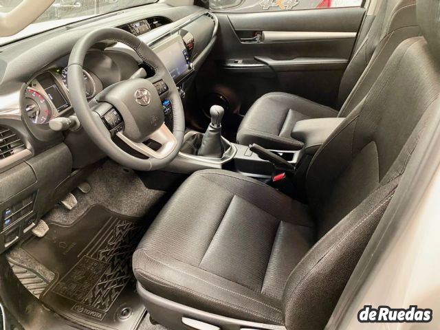 Toyota Hilux Nueva en Mendoza, deRuedas