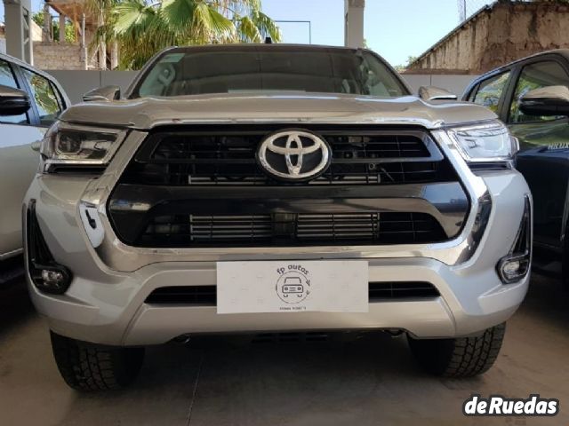 Toyota Hilux Nueva en Mendoza, deRuedas