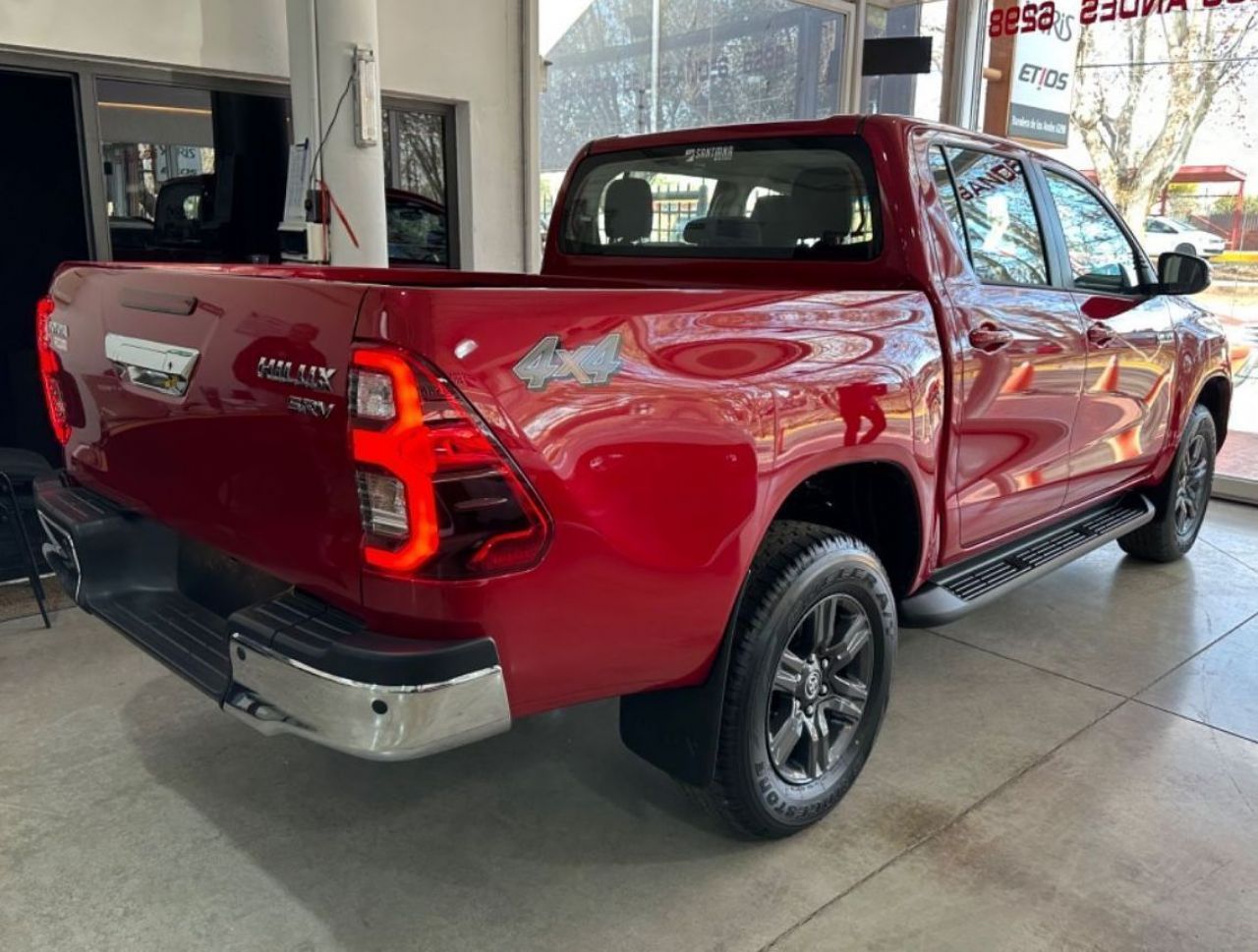 Toyota Hilux Nueva en Mendoza, deRuedas