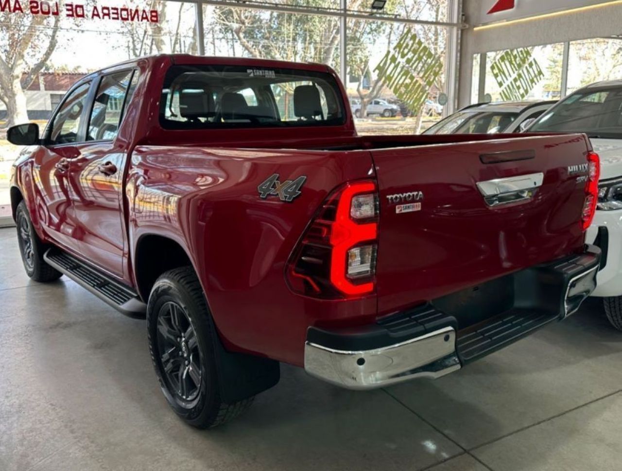 Toyota Hilux Nueva en Mendoza, deRuedas