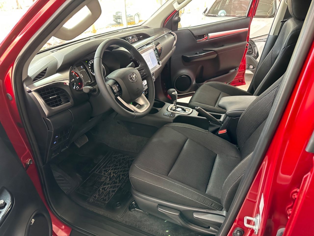 Toyota Hilux Nueva en Mendoza, deRuedas