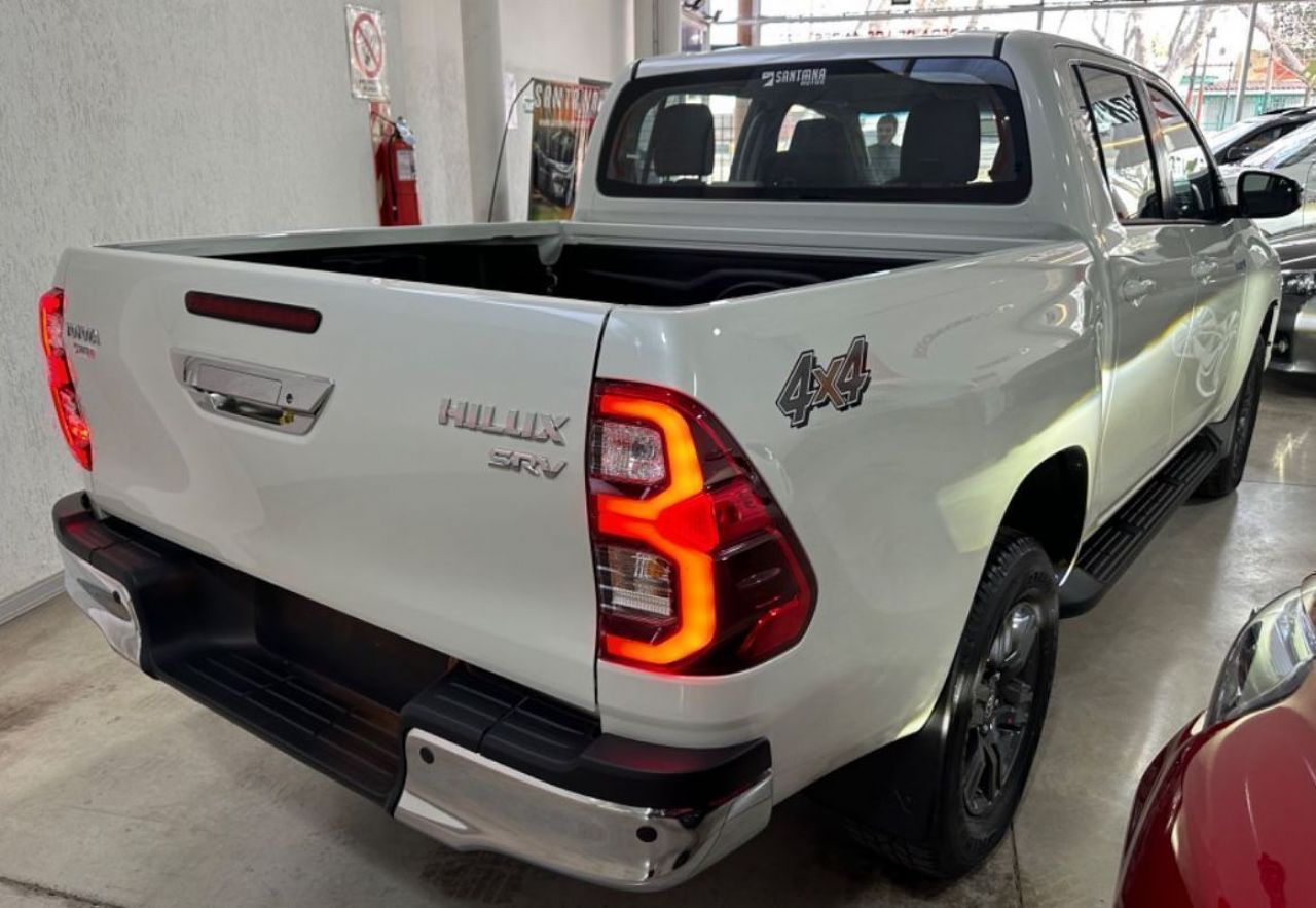 Toyota Hilux Nueva en Mendoza, deRuedas
