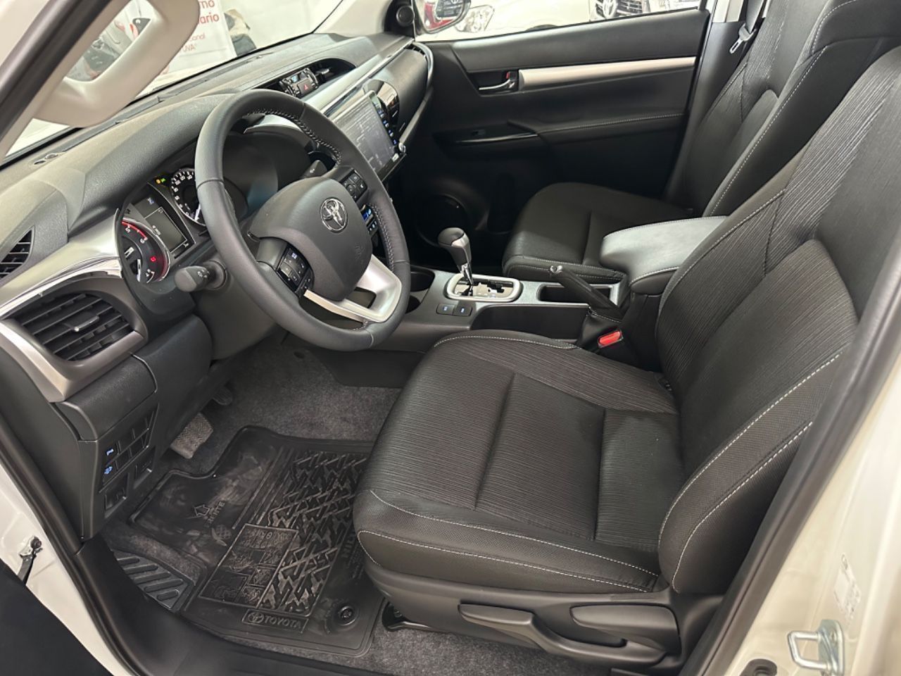 Toyota Hilux Nueva en Mendoza, deRuedas