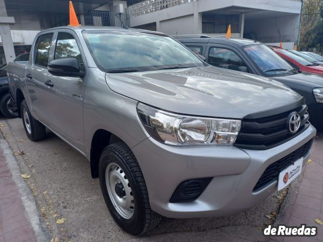 Toyota Hilux Nueva en Mendoza, deRuedas