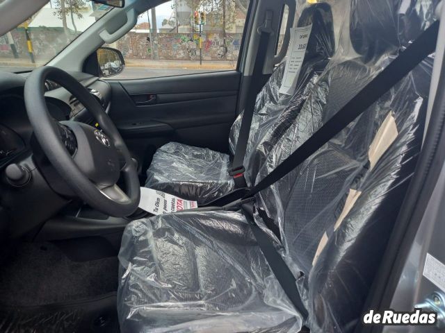 Toyota Hilux Nueva en Mendoza, deRuedas