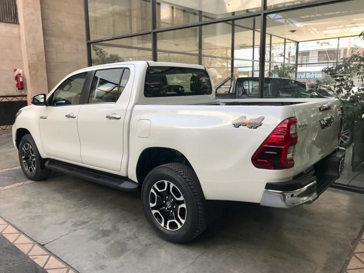 Toyota Hilux Nueva en Mendoza, deRuedas