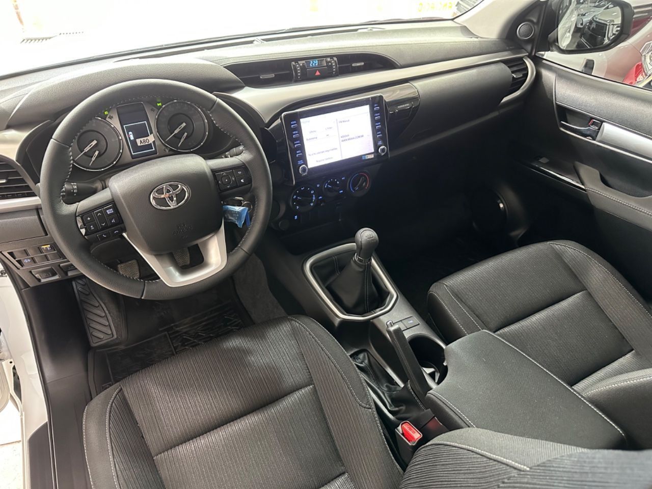 Toyota Hilux Nueva en Mendoza, deRuedas