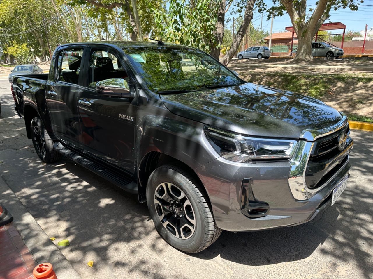 Toyota Hilux Nueva en Mendoza, deRuedas