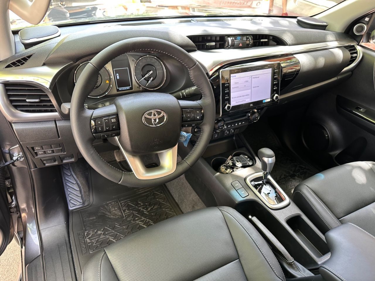 Toyota Hilux Nueva en Mendoza, deRuedas