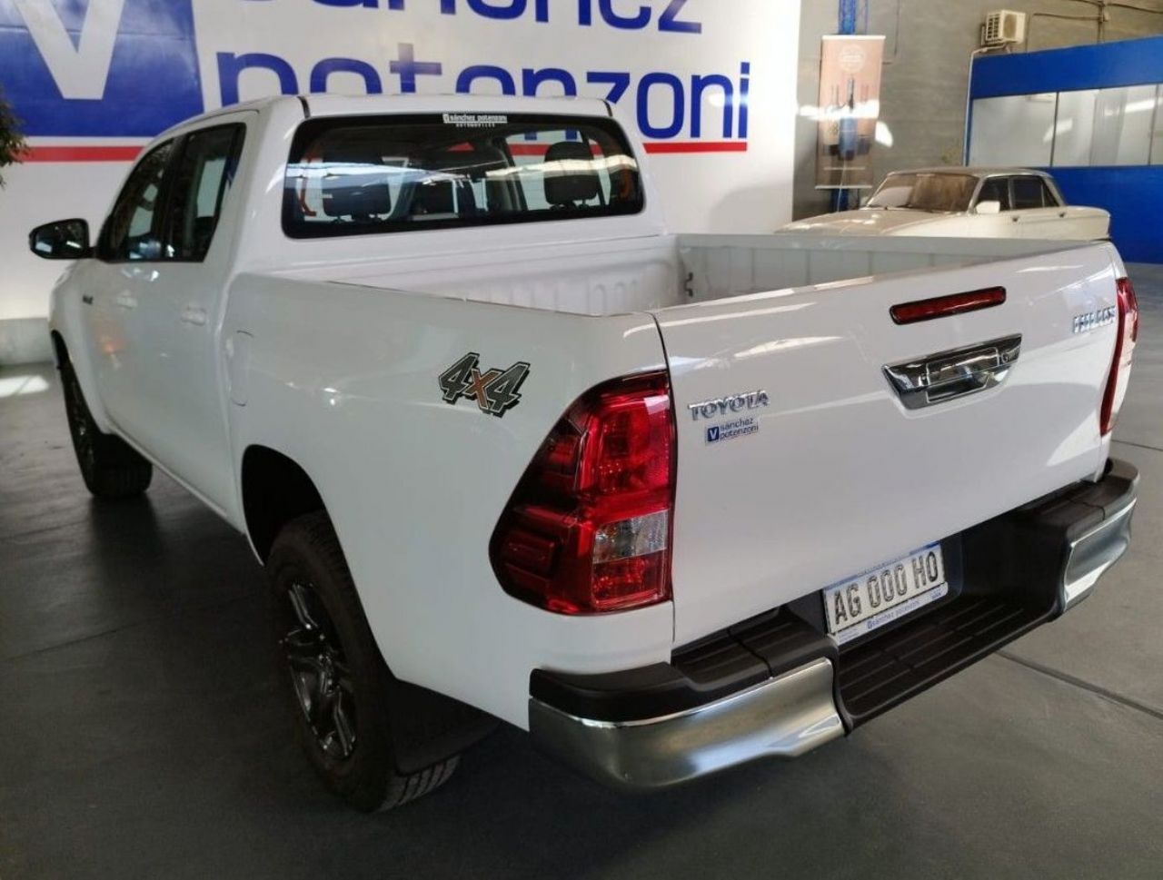 Toyota Hilux Nueva en Mendoza, deRuedas