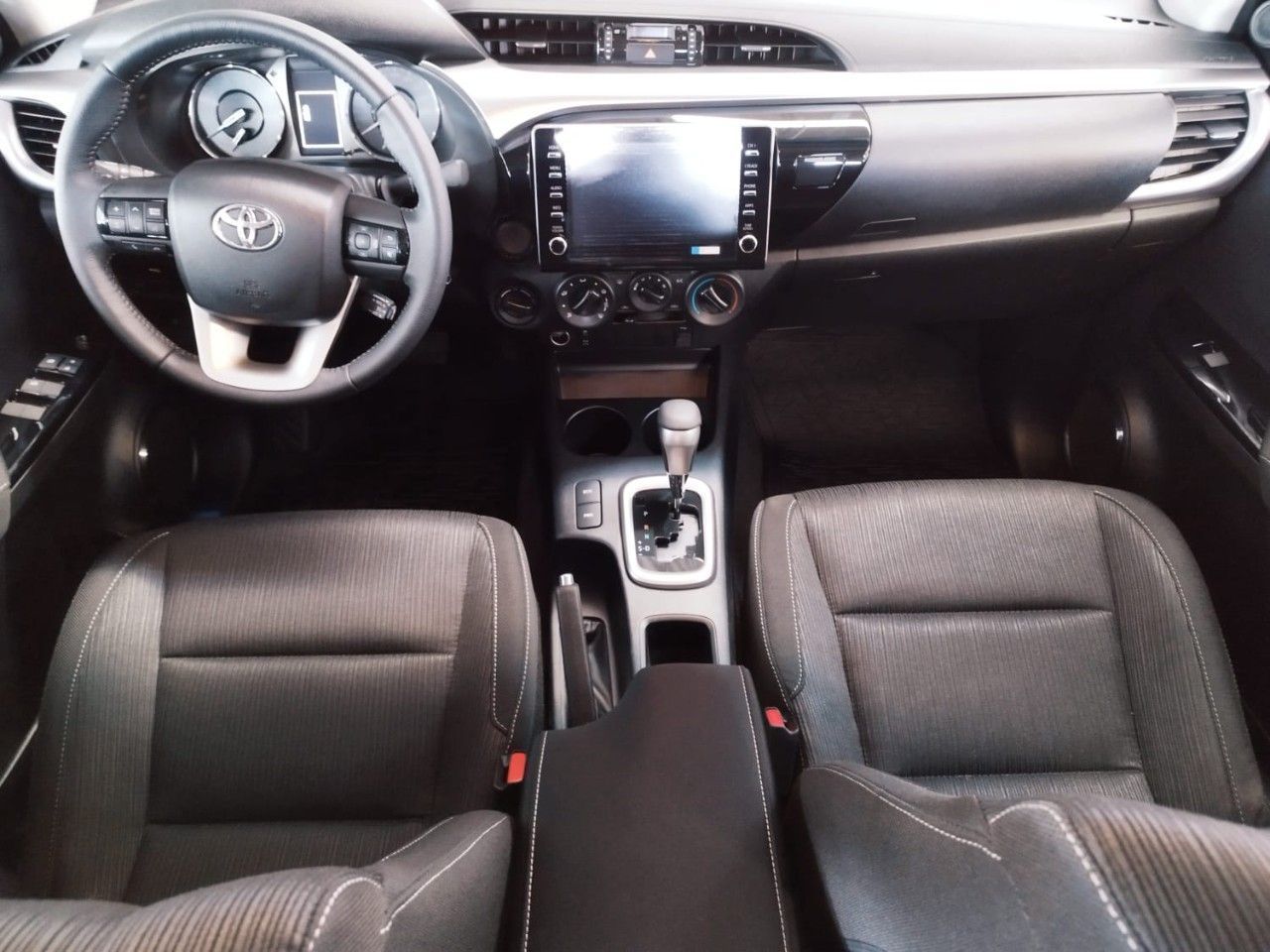 Toyota Hilux Nueva en Mendoza, deRuedas