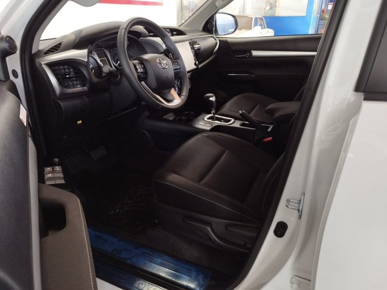 Toyota Hilux Nueva en Mendoza, deRuedas