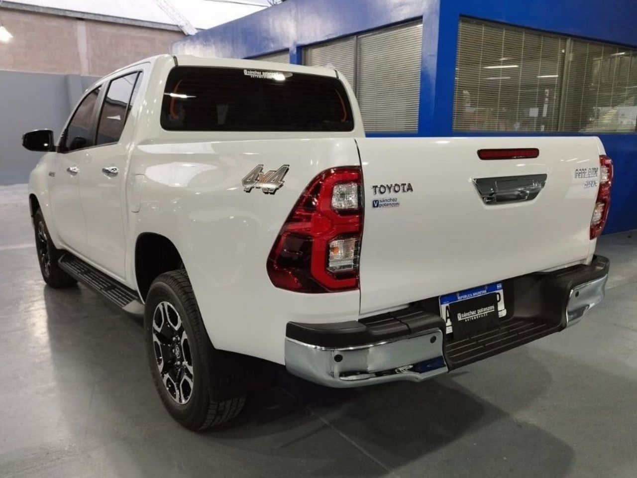 Toyota Hilux Nueva en Mendoza, deRuedas