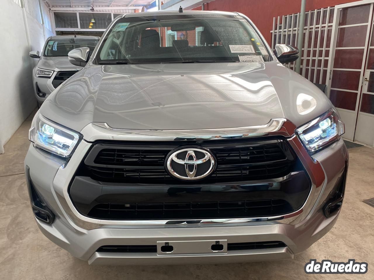 Toyota Hilux Nueva en Mendoza, deRuedas