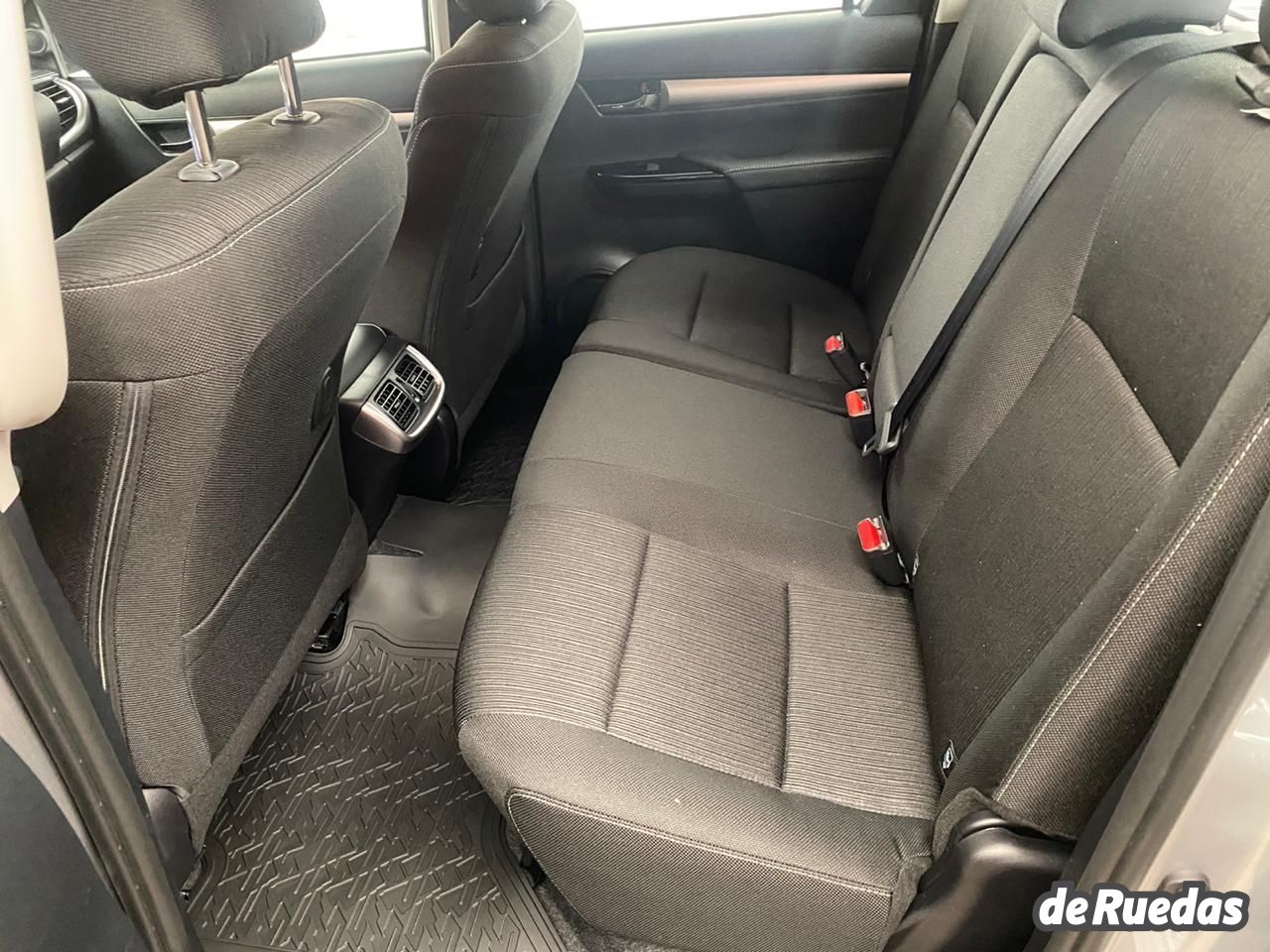 Toyota Hilux Nueva en Mendoza, deRuedas