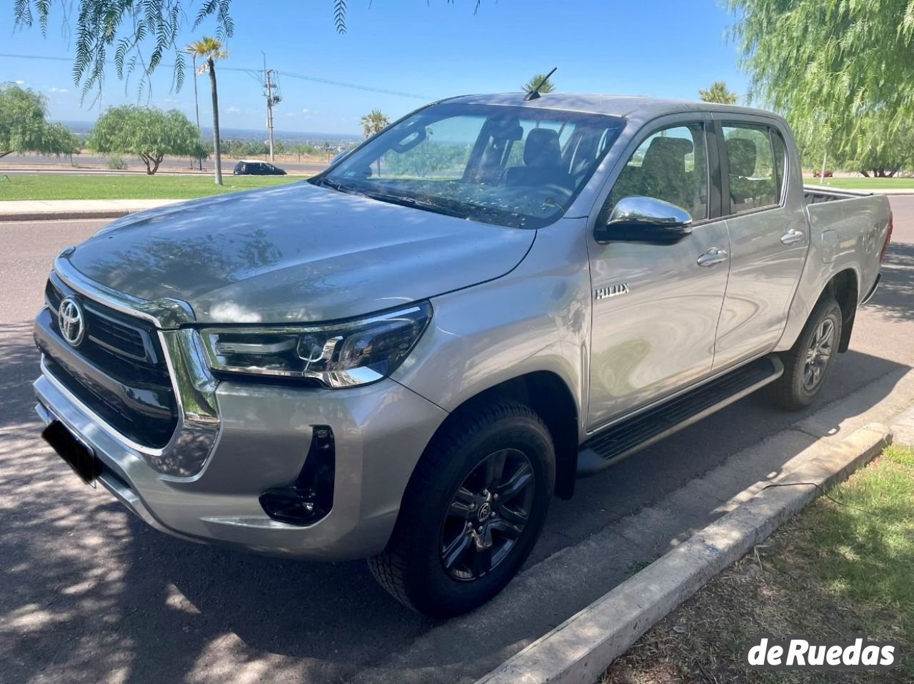 Toyota Hilux Nueva en Mendoza, deRuedas