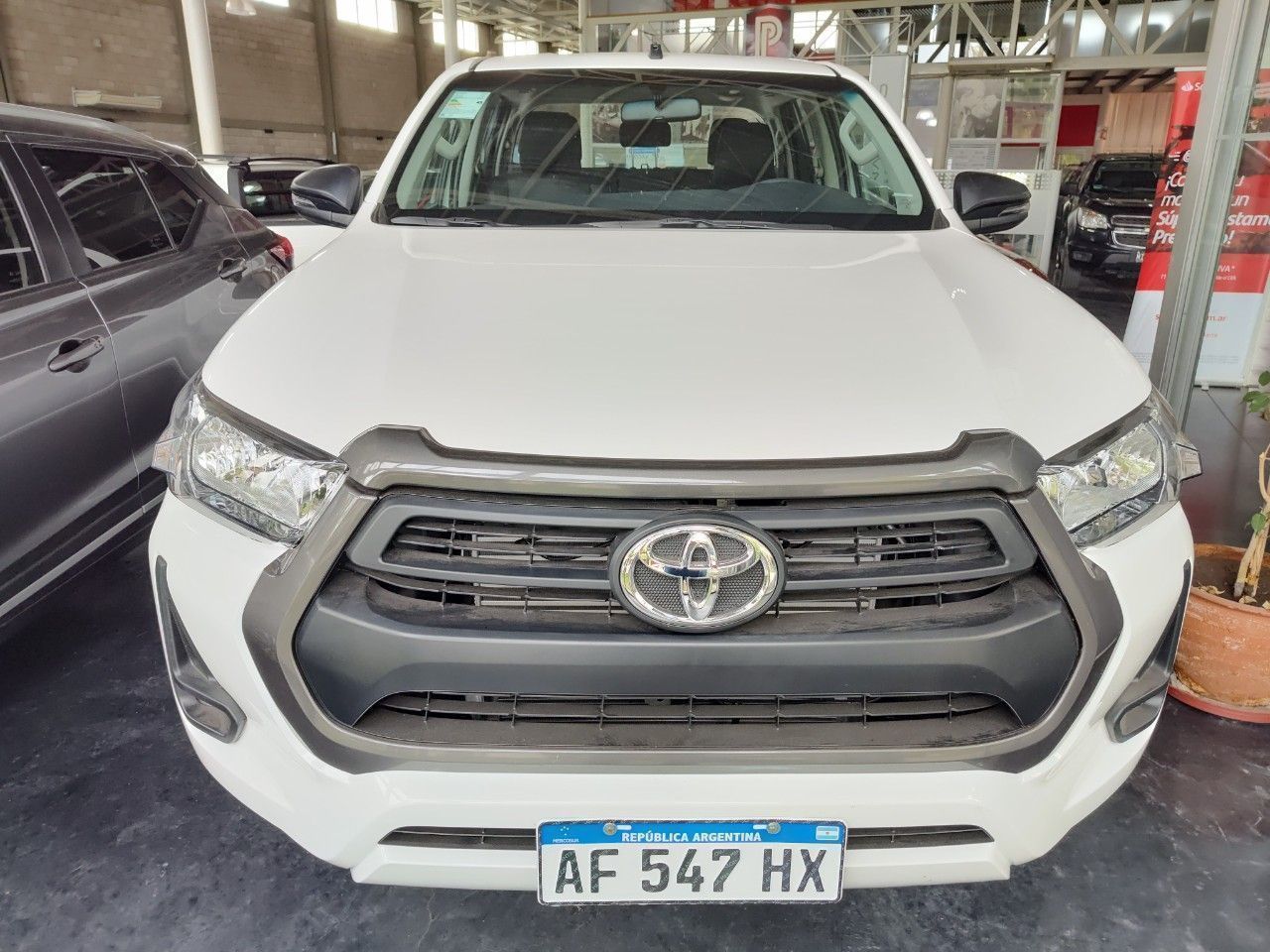 Toyota Hilux Nueva en Mendoza, deRuedas